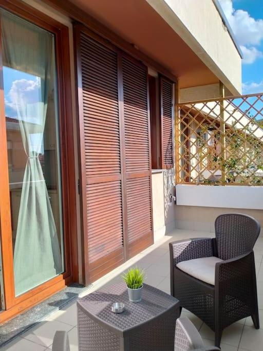 Suite Room Malpensa B&B Cardano Al Campo Exterior foto