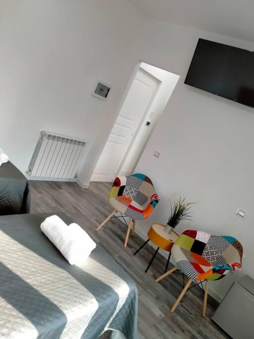 Suite Room Malpensa B&B Cardano Al Campo Exterior foto